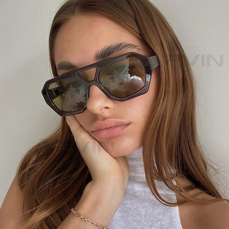 Lunettes A203 – Monture Carrée & Style Rétro-Chic