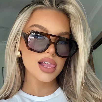 Lunettes A203 – Monture Carrée & Style Rétro-Chic