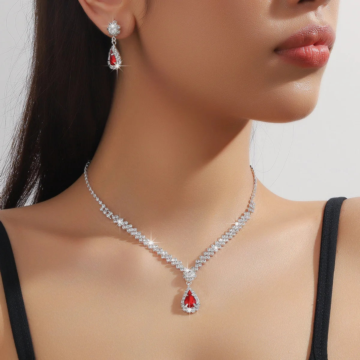 Parure Cristal Impérial – Collier Goutte & Boucles (Édition Mariage)