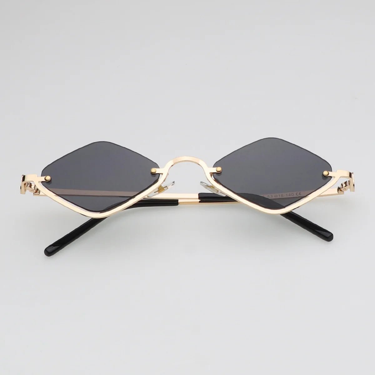 Lunettes YY96 – Lunettes de Soleil Cat Eye Métal & Glamour