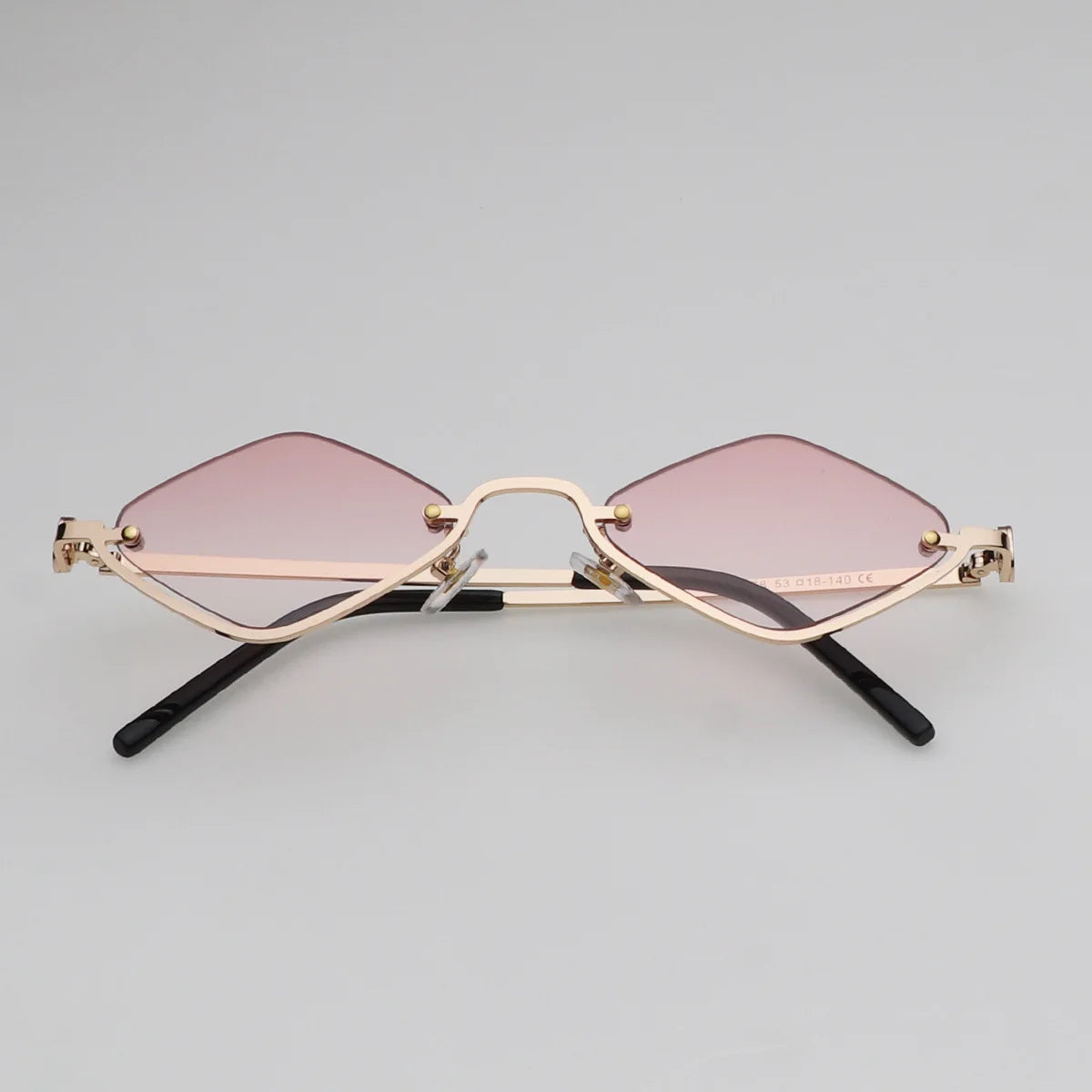 Lunettes YY96 – Lunettes de Soleil Cat Eye Métal & Glamour