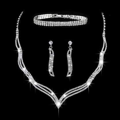 Parure Cristalline – Collection Griffes & Lumière (Édition Élégance)