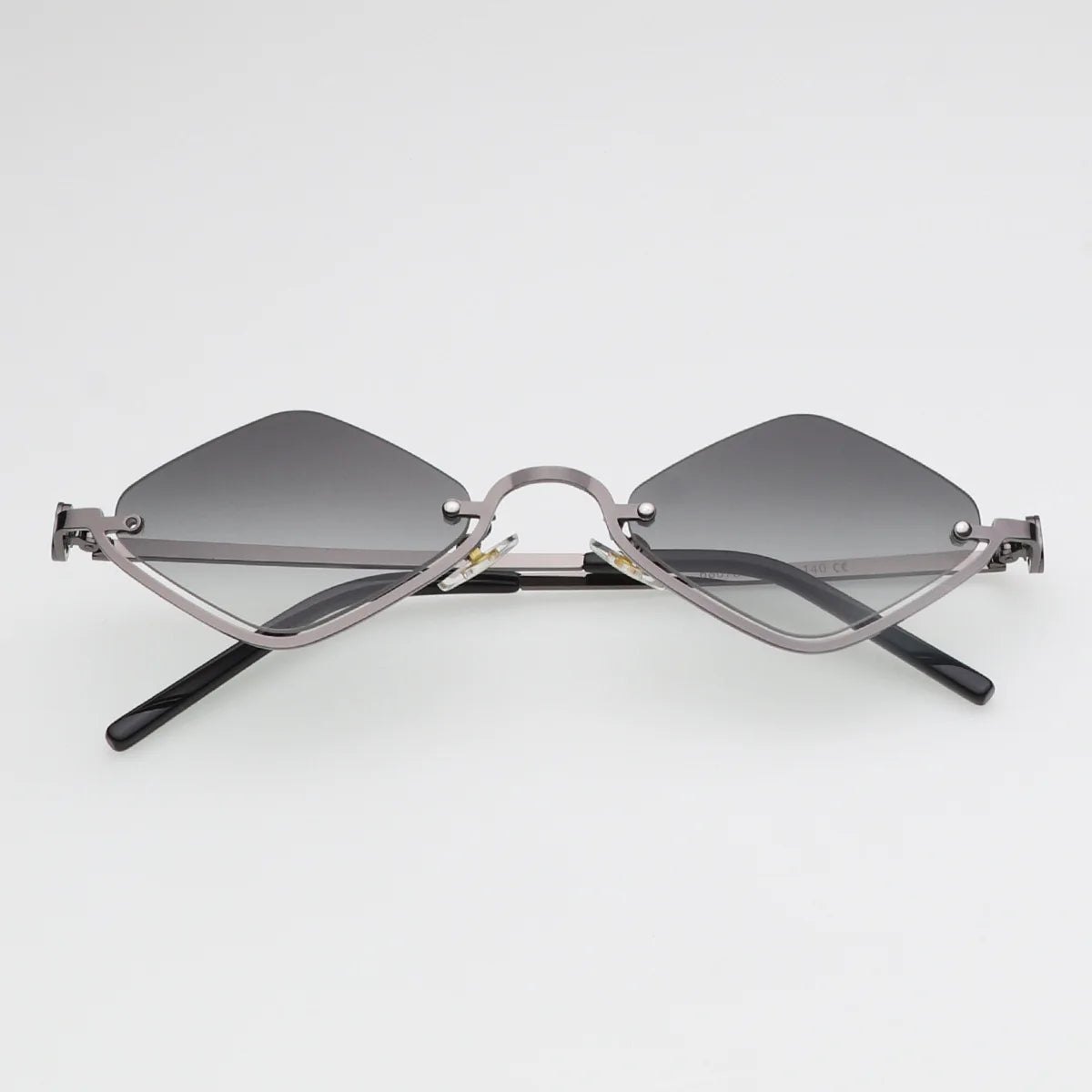 Lunettes YY96 – Lunettes de Soleil Cat Eye Métal & Glamour