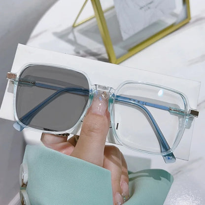 Lunettes 2055 – Photochromiques & Anti-Lumière Bleue