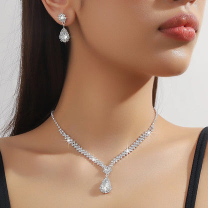 Parure Cristal Impérial – Collier Goutte & Boucles (Édition Mariage)