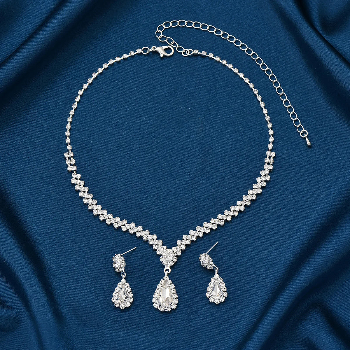 Parure Cristal Impérial – Collier Goutte & Boucles (Édition Mariage)