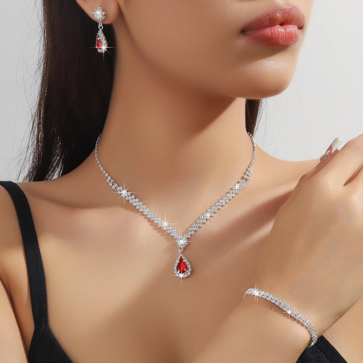 Parure Mariée – Série Claw Chain Goutte d’Eau (4 pièces)