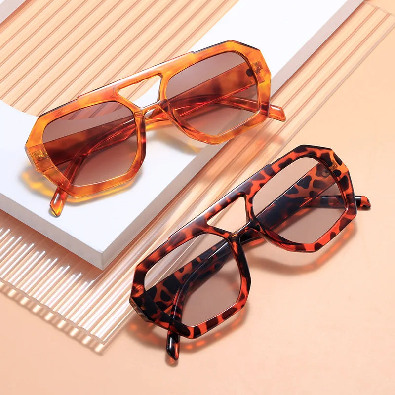 Lunettes A203 – Monture Carrée & Style Rétro-Chic